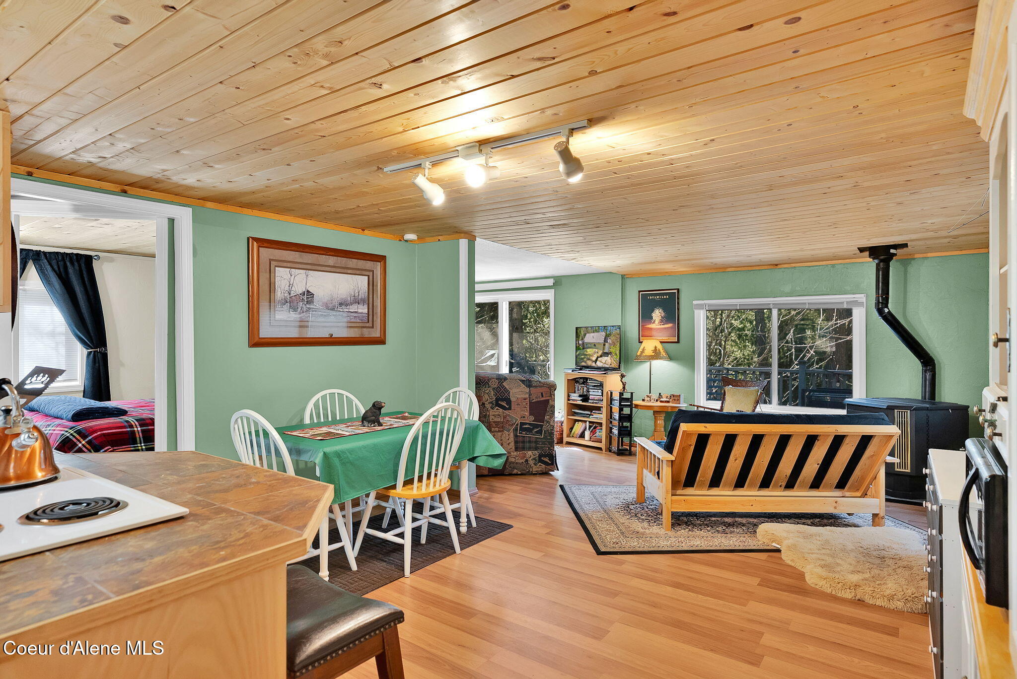 51 Rocky Point Upper Road Plummer, ID 83851 - Photo 8 of 54 1000052450