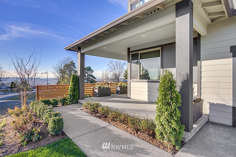1432 South 28th Street Renton, WA 98055 - Photo 3 of 22 Gallery Image 3
