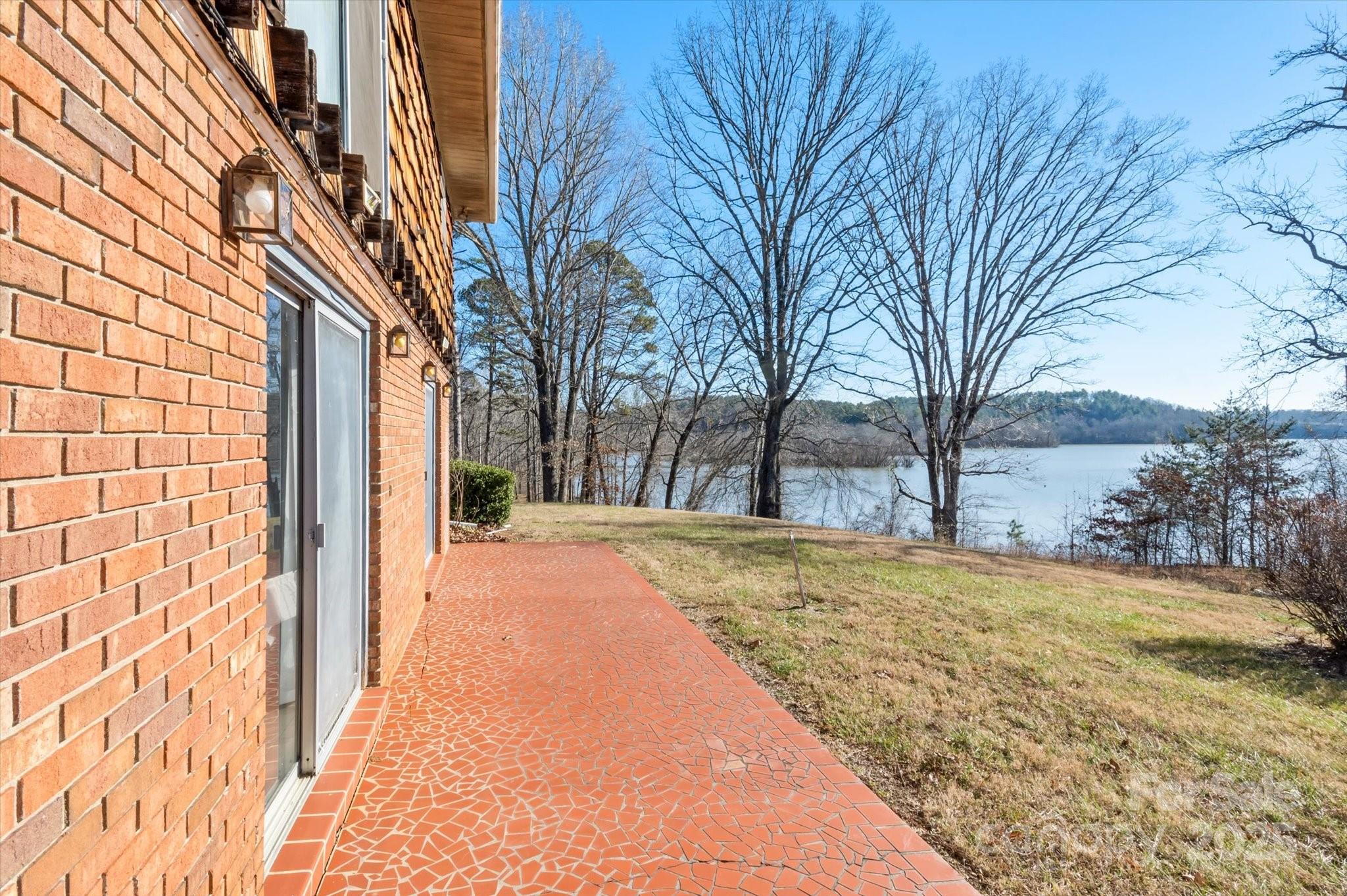 4186 Lake James Road Marion, NC 28752 - Photo 34 of 46