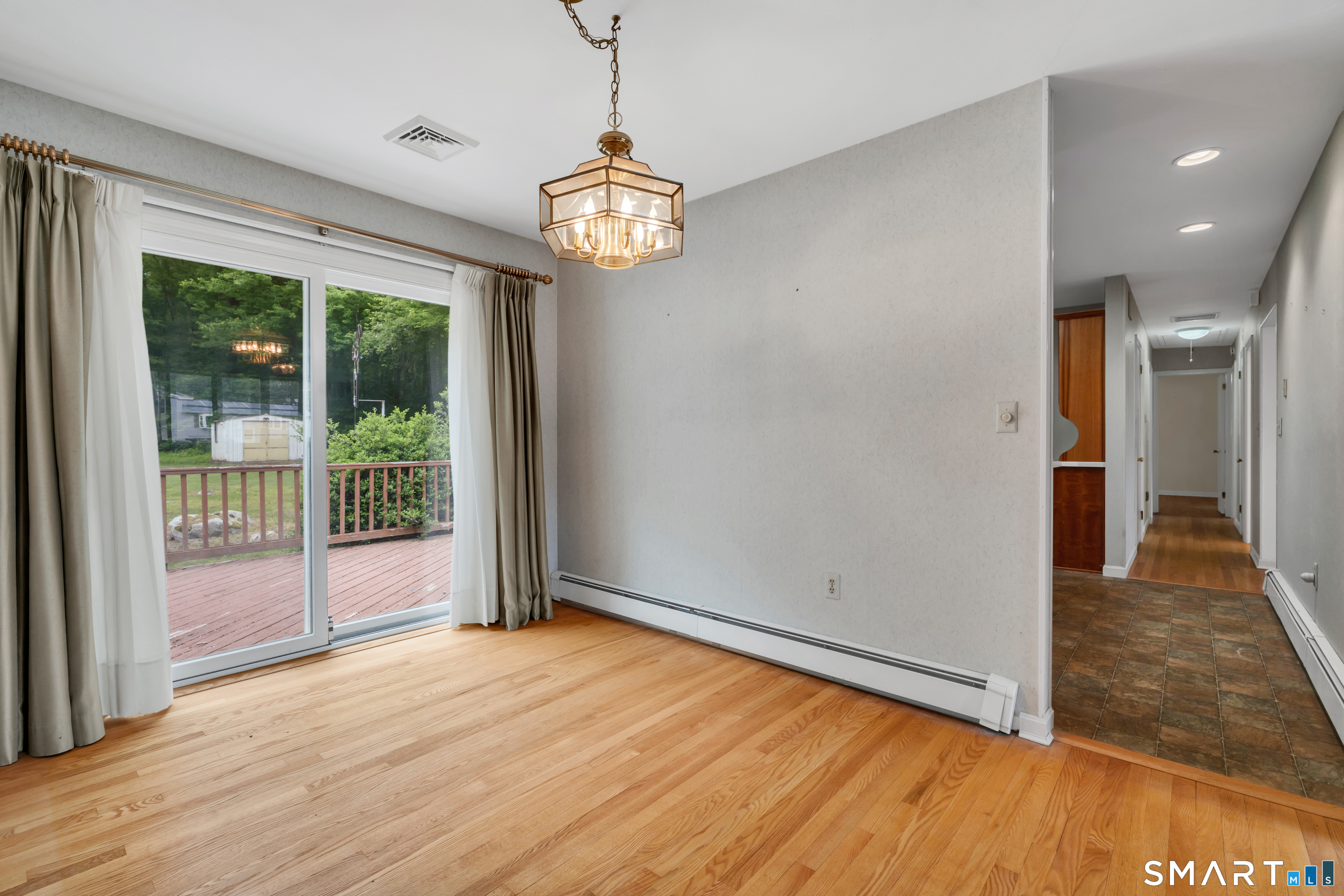 688 Raymond Hill Road Montville, CT 06370 - Photo 14 of 40
