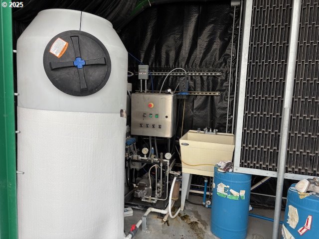 30725 South Wall Street Colton, OR 97017 - Photo 7 of 15