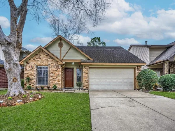 $2,095 | 12911 Careywood Drive, Sugar Land, TX 77478