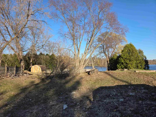 $185,000 | 505 Dewey Avenue, Watertown, WI 53094