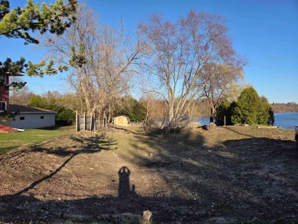 $185,000 | 505 Dewey Avenue, Watertown, WI 53094