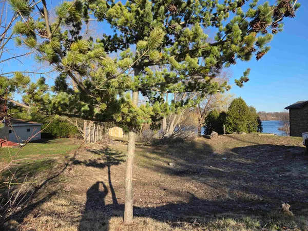 $185,000 | 505 Dewey Avenue, Watertown, WI 53094