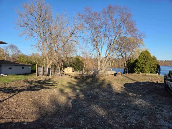 $185,000 | 505 Dewey Avenue, Watertown, WI 53094