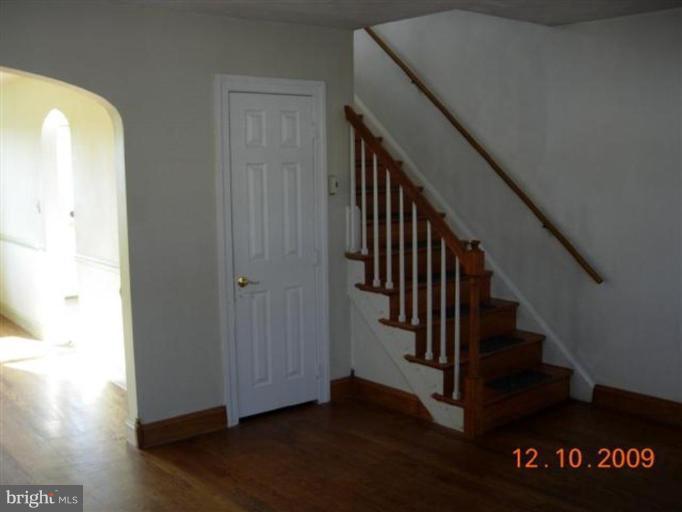 1113 Elm Road Halethorpe, MD 21227 - Photo 3 of 7 Staircase