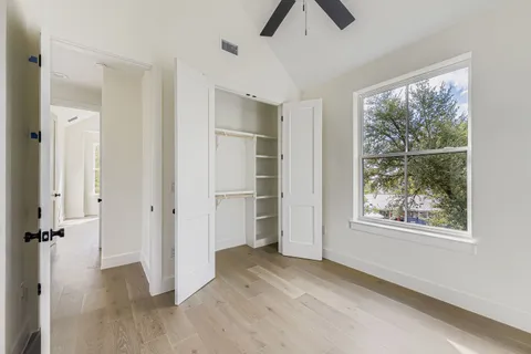$548,999 | 4712 South Forest Drive, Austin, TX 78745