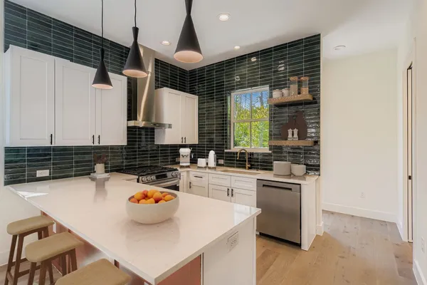 $549,000 | 4712 South Forest Drive, Austin, TX 78745