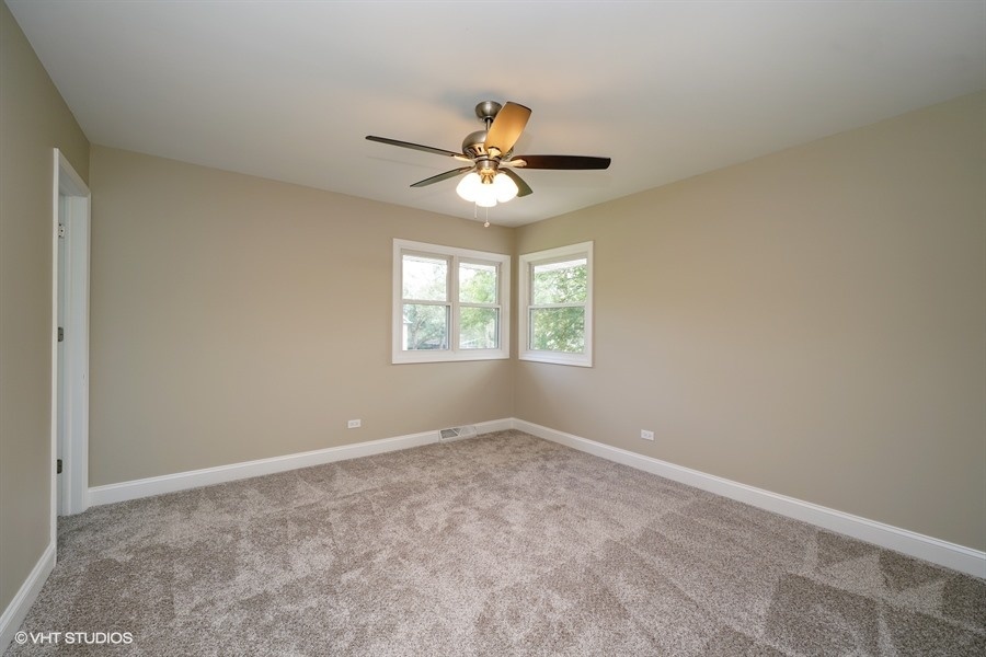 8512 Brookridge Road Downers Grove, IL 60516 - Photo 11 of 19