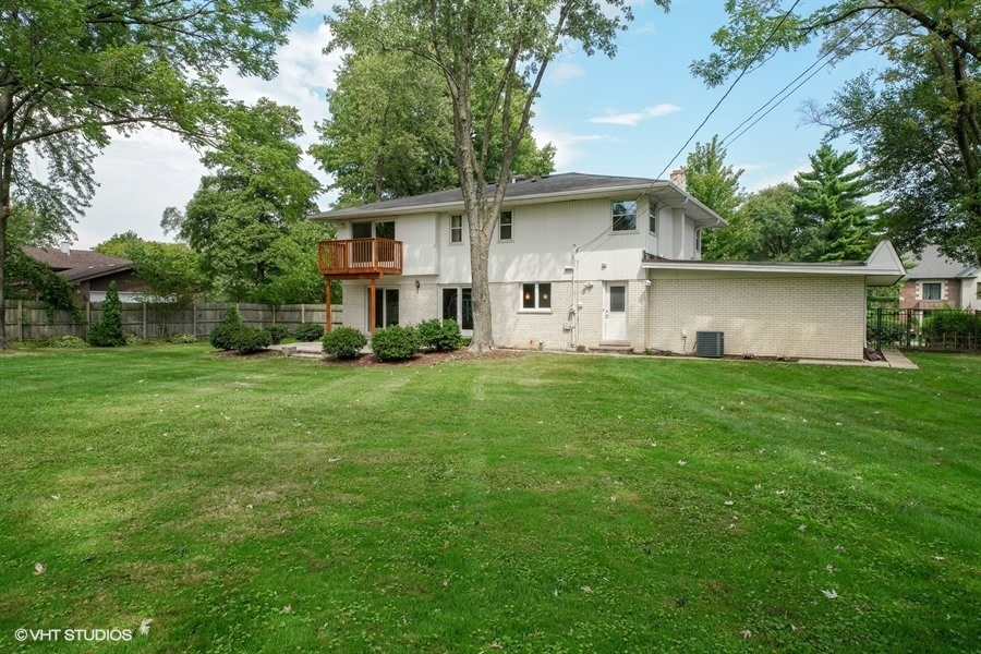 8512 Brookridge Road Downers Grove, IL 60516 - Photo 17 of 19