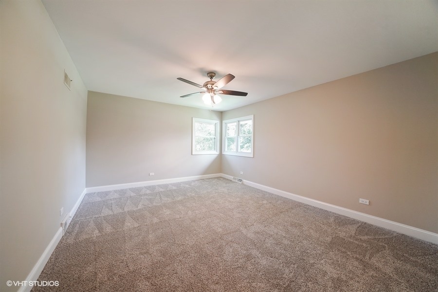 8512 Brookridge Road Downers Grove, IL 60516 - Photo 10 of 19