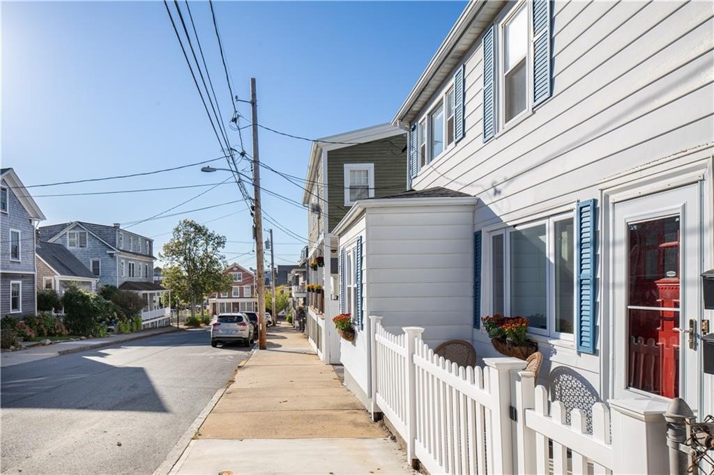 22 Dearborn Street, Unit 2 Newport, RI 02840 - Photo 15 of 22
