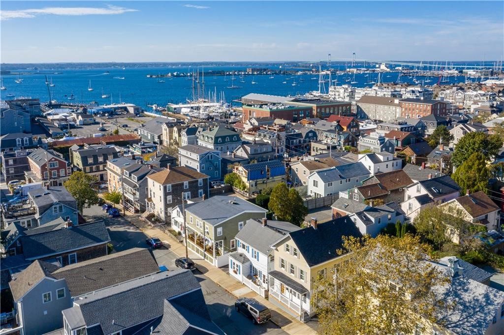 22 Dearborn Street, Unit 2 Newport, RI 02840 - Photo 19 of 22