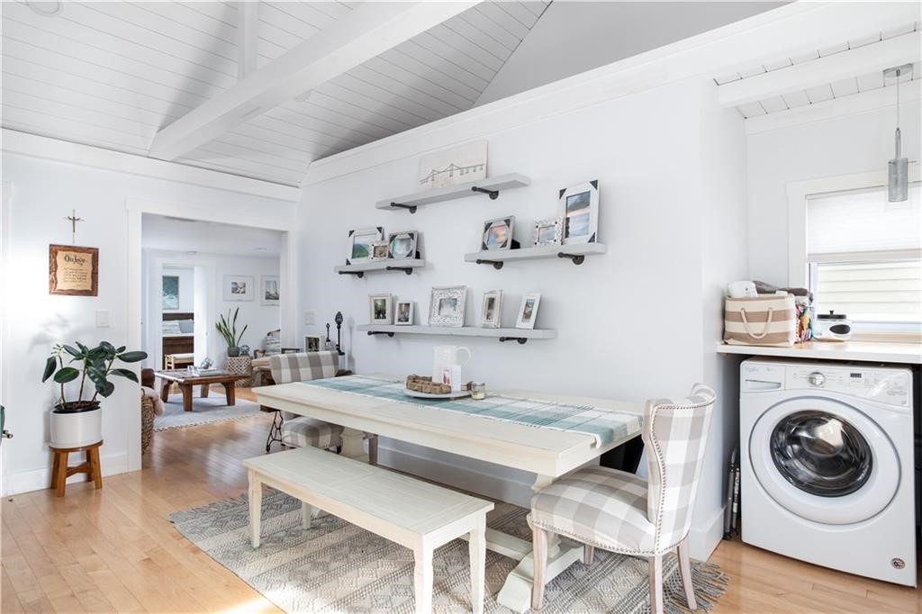 22 Dearborn Street, Unit 2 Newport, RI 02840 - Photo 5 of 22