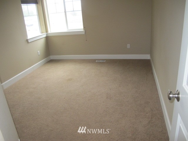 17833 Irwin Street Southwest Rochester, WA 98579 - Photo 5 of 14