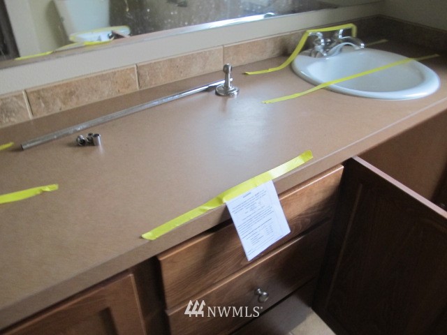 17833 Irwin Street Southwest Rochester, WA 98579 - Photo 10 of 14
