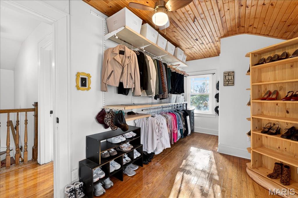 558 South Geyer Road Kirkwood, MO 63122 - Photo 18 of 27