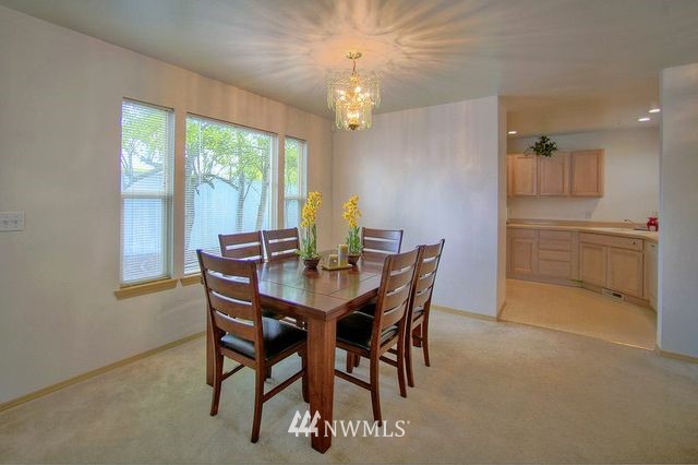 2436 Northeast 13th Street Renton, WA 98056 - Photo 5 of 12 Gallery Image 5