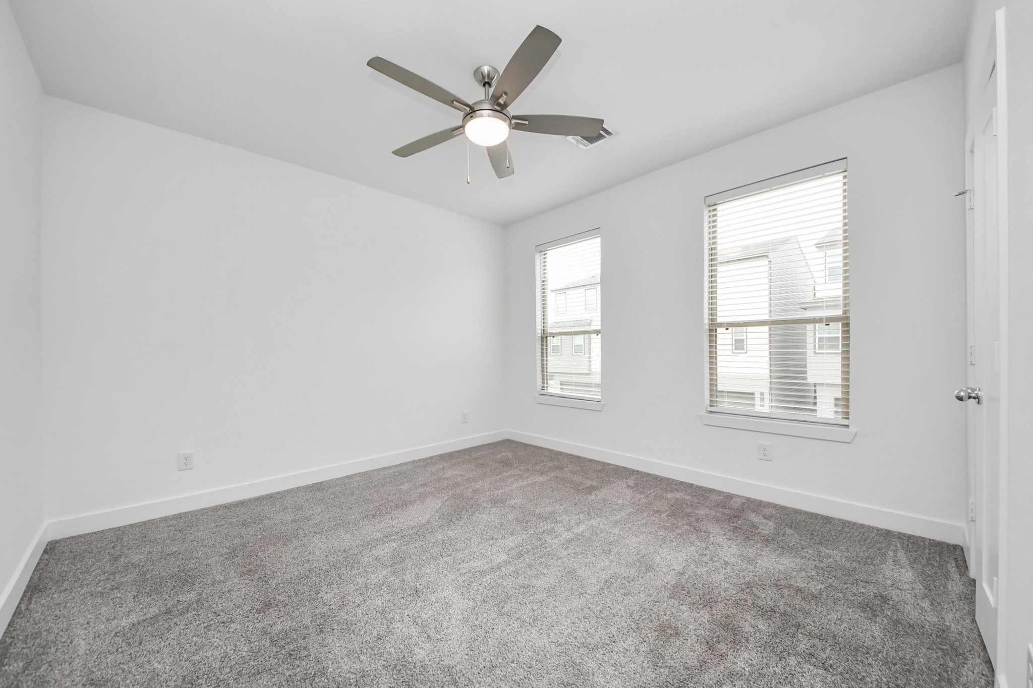 18527 Centro Row Conroe, TX 77385 - Photo 35 of 44