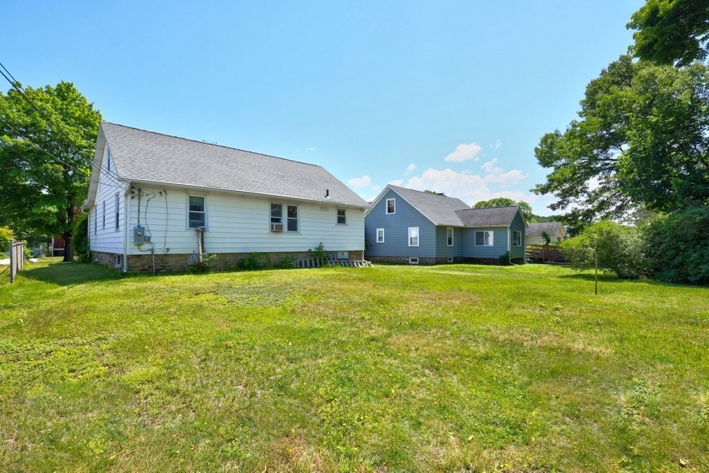 8 Knowles Road Worcester, MA 01602 - Photo 31 of 32