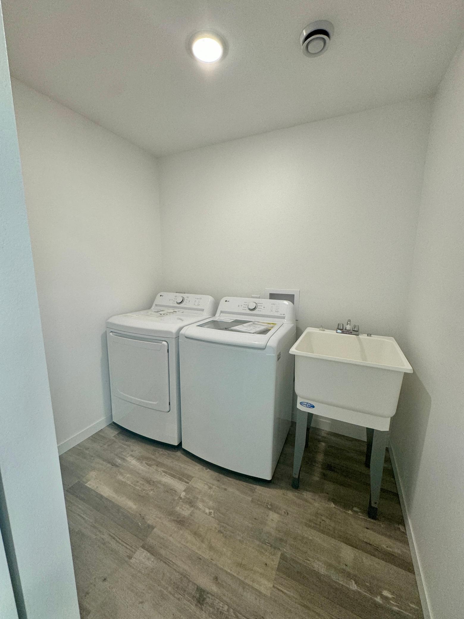 600 Garfield Street Southeast Warroad, MN 56763 - Photo 15 of 24