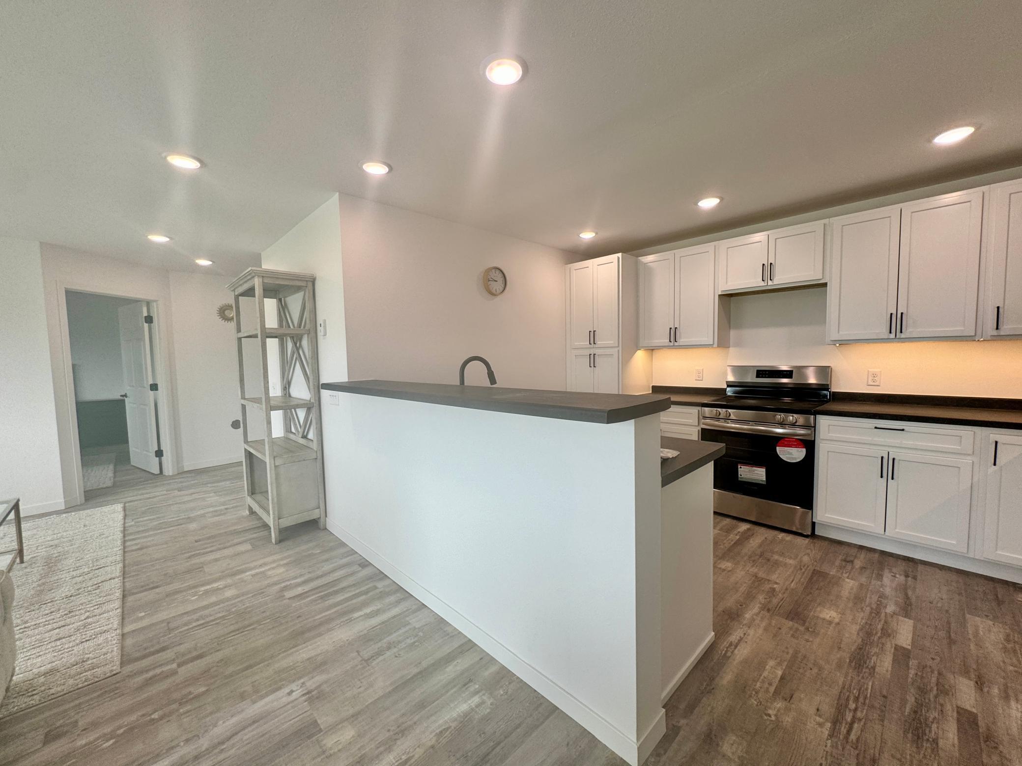 600 Garfield Street Southeast Warroad, MN 56763 - Photo 4 of 24