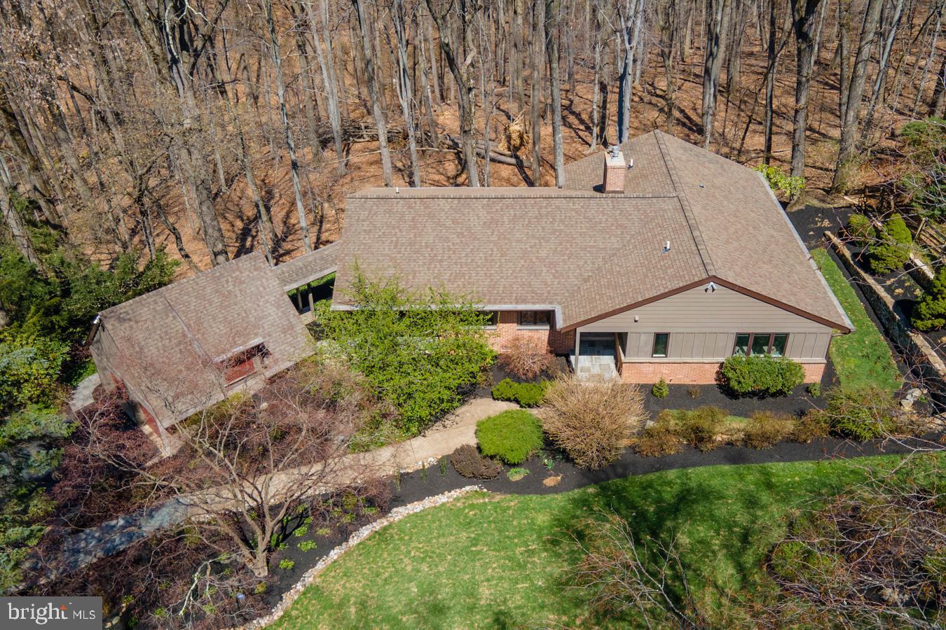 229 Vincent Road Paoli, PA 19301 - Photo 2 of 42 Gallery Image 2