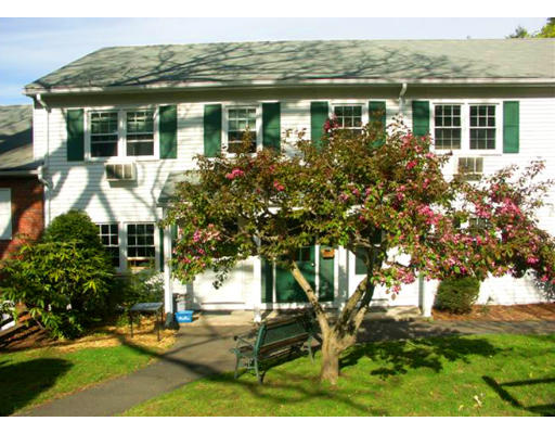 143 Round Hill Road, Unit 143 Northampton, MA 01060 - Photo 1 of 1 Gallery Image 1