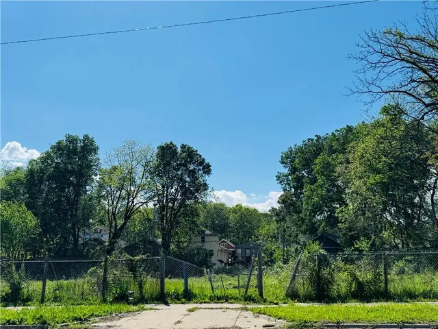 $34,900 | 2810 Cleveland Avenue, Kansas City, MO 64128