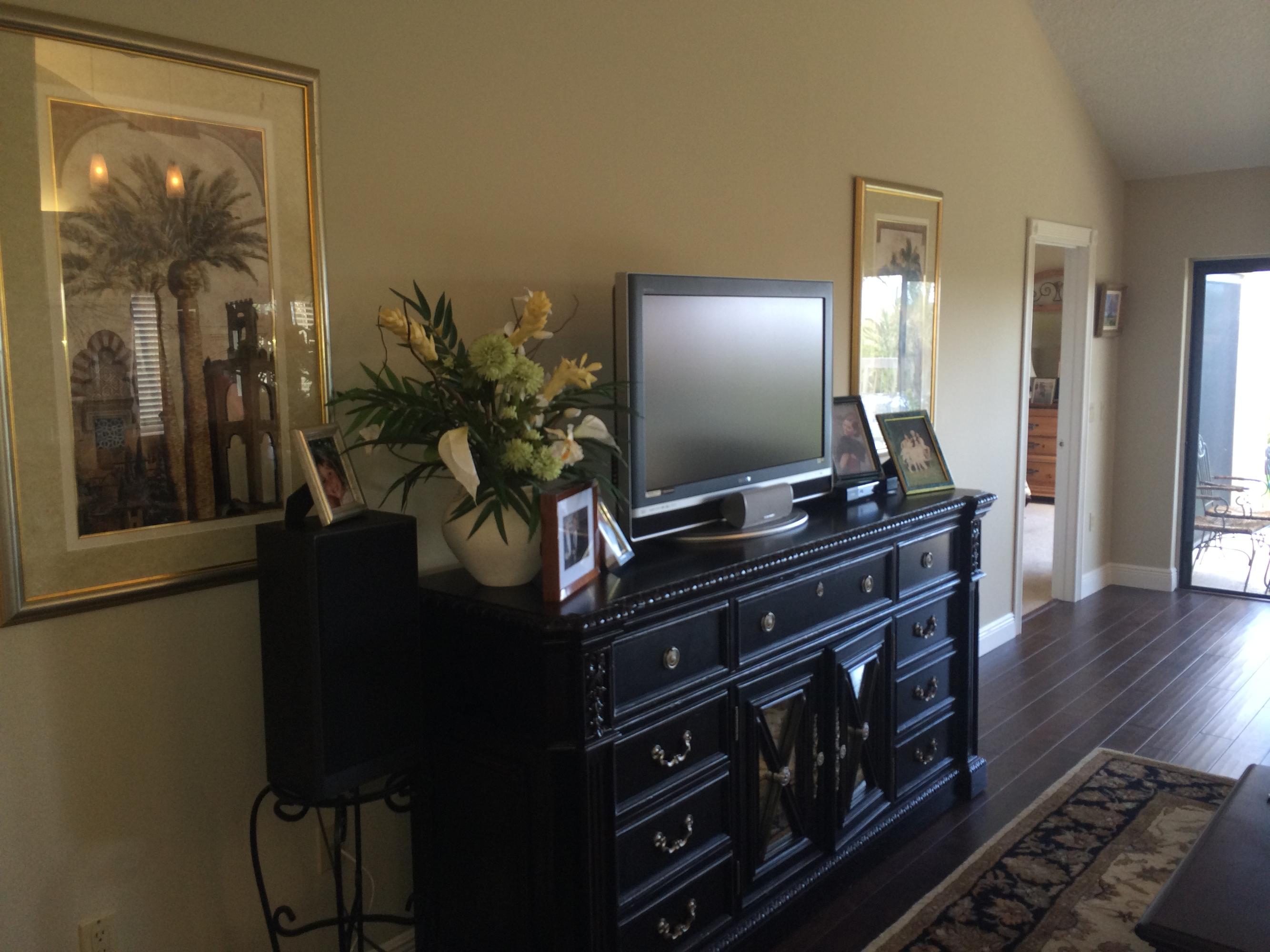 189 Ridge Road Jupiter, FL 33477 - Photo 14 of 38 Living Room