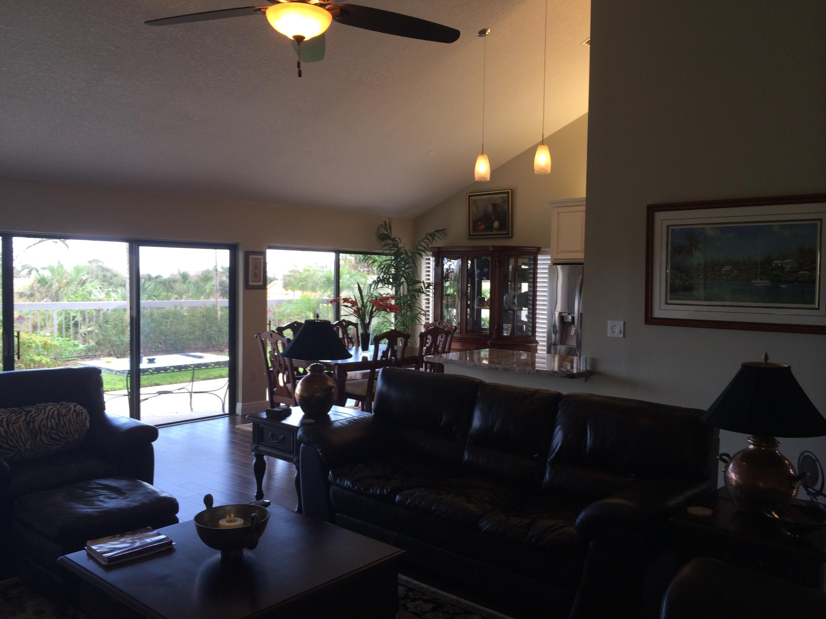189 Ridge Road Jupiter, FL 33477 - Photo 15 of 38 Living Room