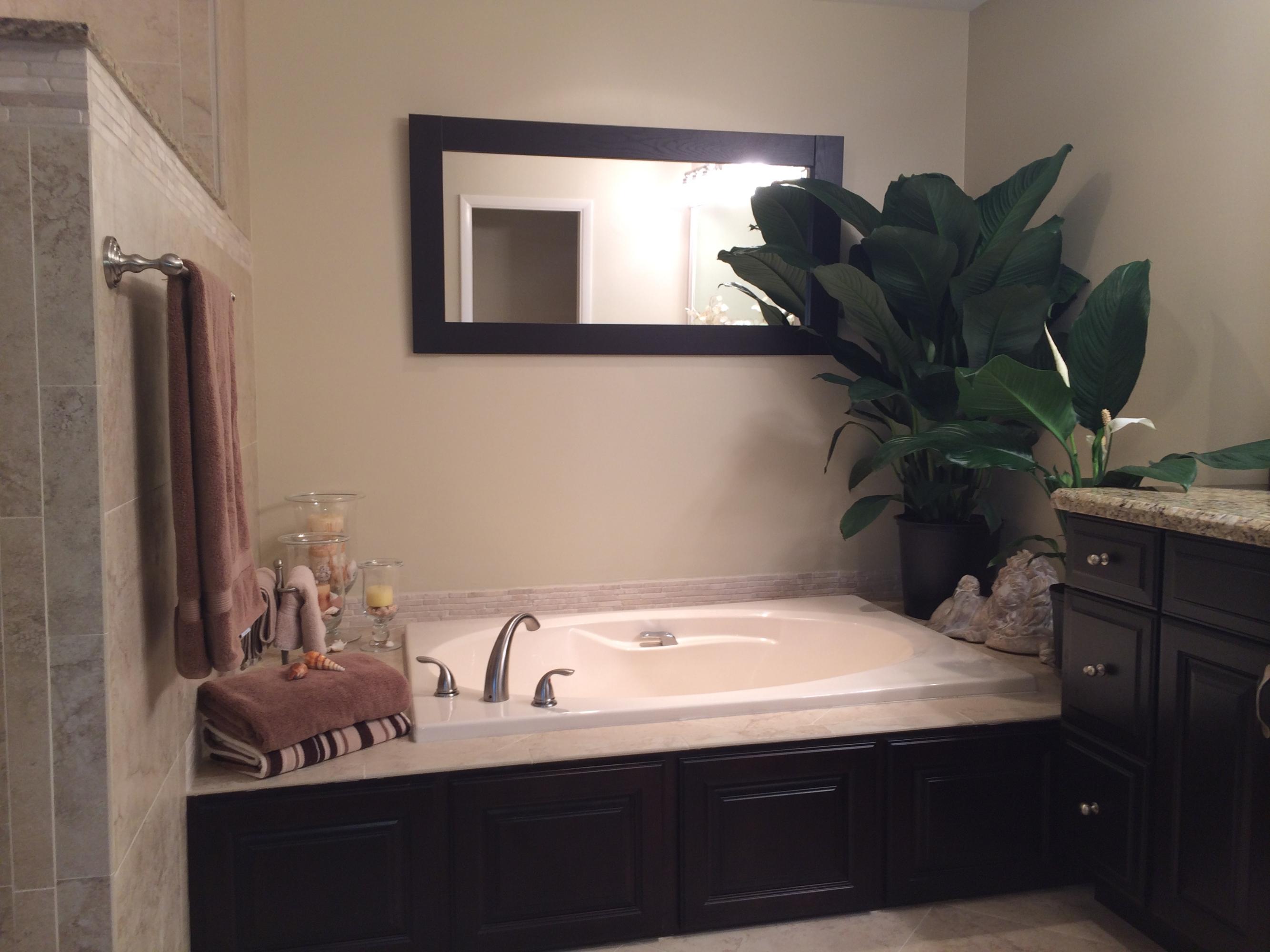 189 Ridge Road Jupiter, FL 33477 - Photo 21 of 38 Master Bath