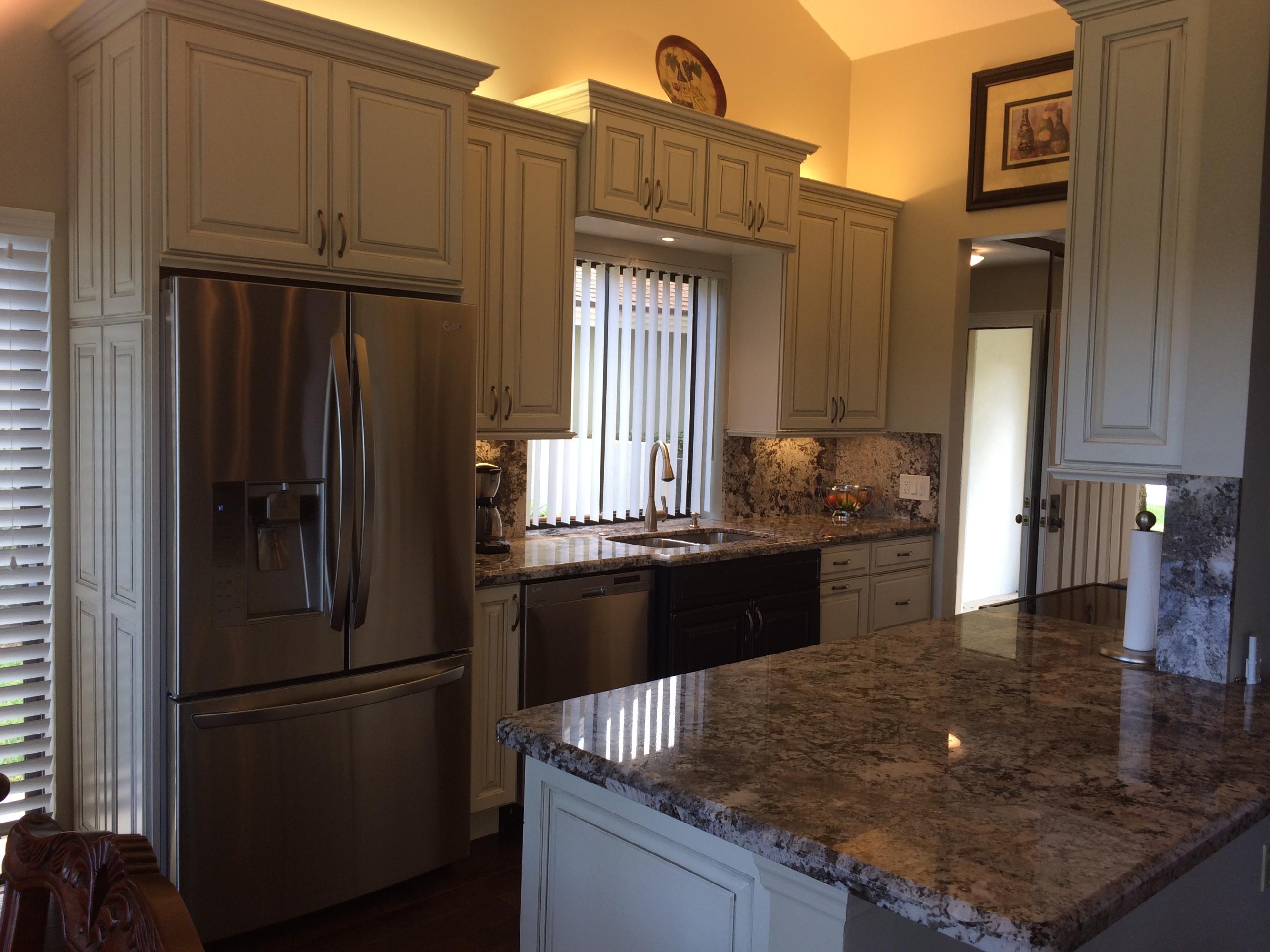 189 Ridge Road Jupiter, FL 33477 - Photo 10 of 38 Eat In Counter Bar
