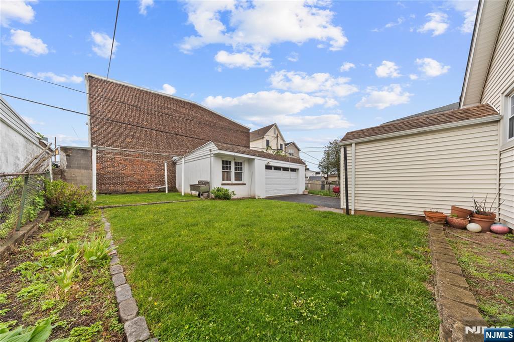 94 Maple Street Kearny, NJ 07032 - Photo 21 of 23