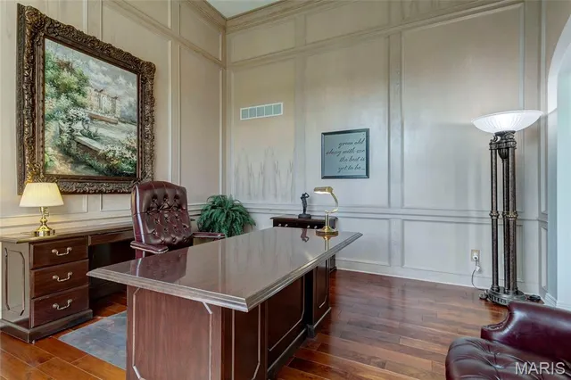 $1,240,000 | 2109 Saddlebred Court, Chesterfield, MO 63005