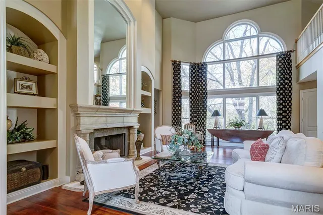 $1,240,000 | 2109 Saddlebred Court, Chesterfield, MO 63005