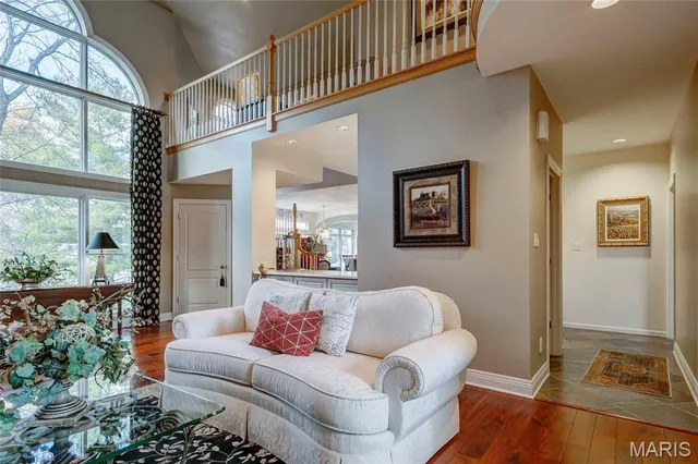 $1,240,000 | 2109 Saddlebred Court, Chesterfield, MO 63005