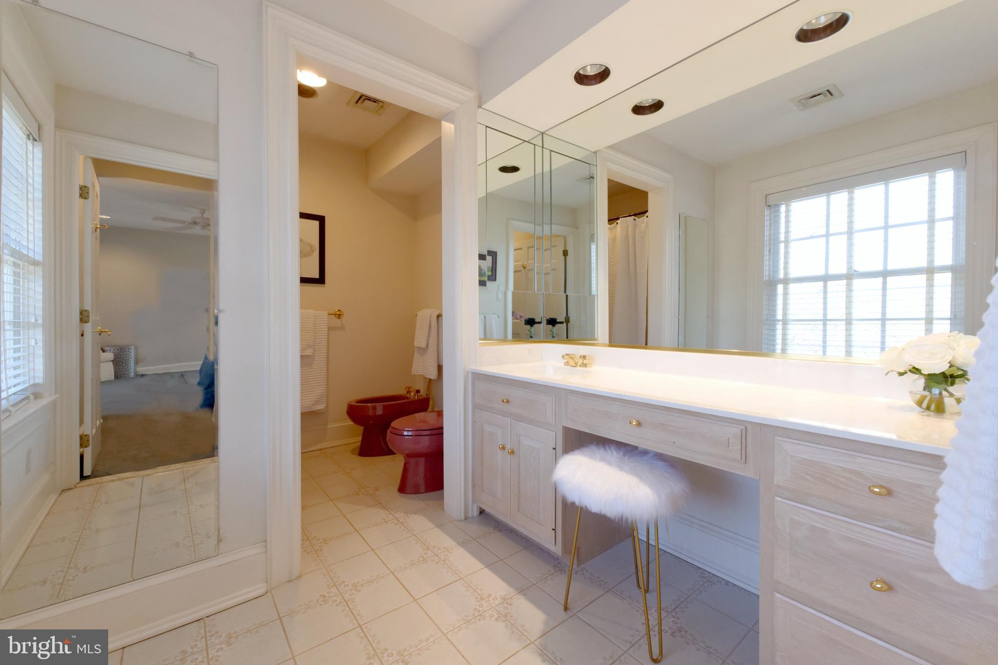 1656 Wildberry Road Bethlehem, PA 18015 - Photo 43 of 46 Ensuite Bath with bidet