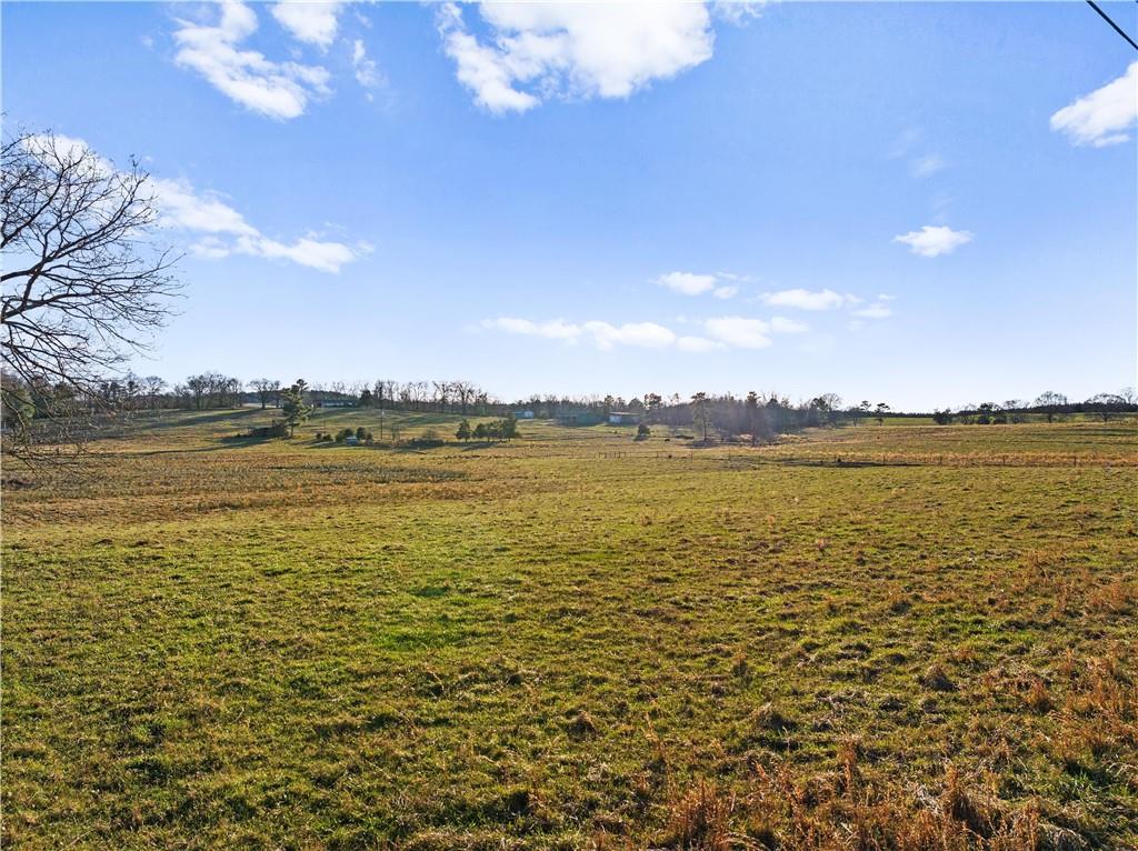 2113 Union Grove Church Road Southeast Adairsville, GA 30103 - Photo 23 of 36 a view of an ocean from a balcony