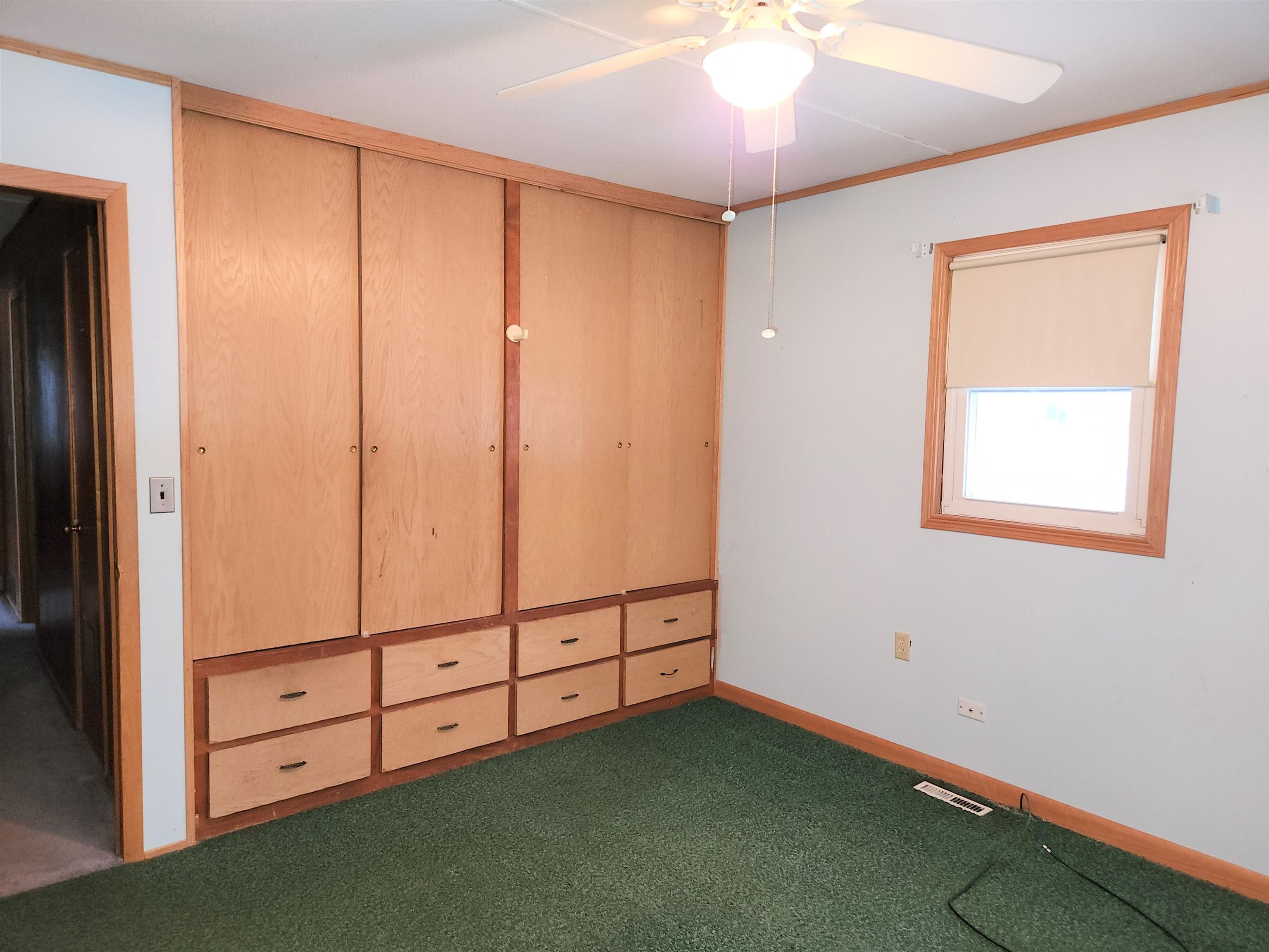 1052 Mill Road Rockford, IL 61108 - Photo 15 of 27 Gallery Image 15