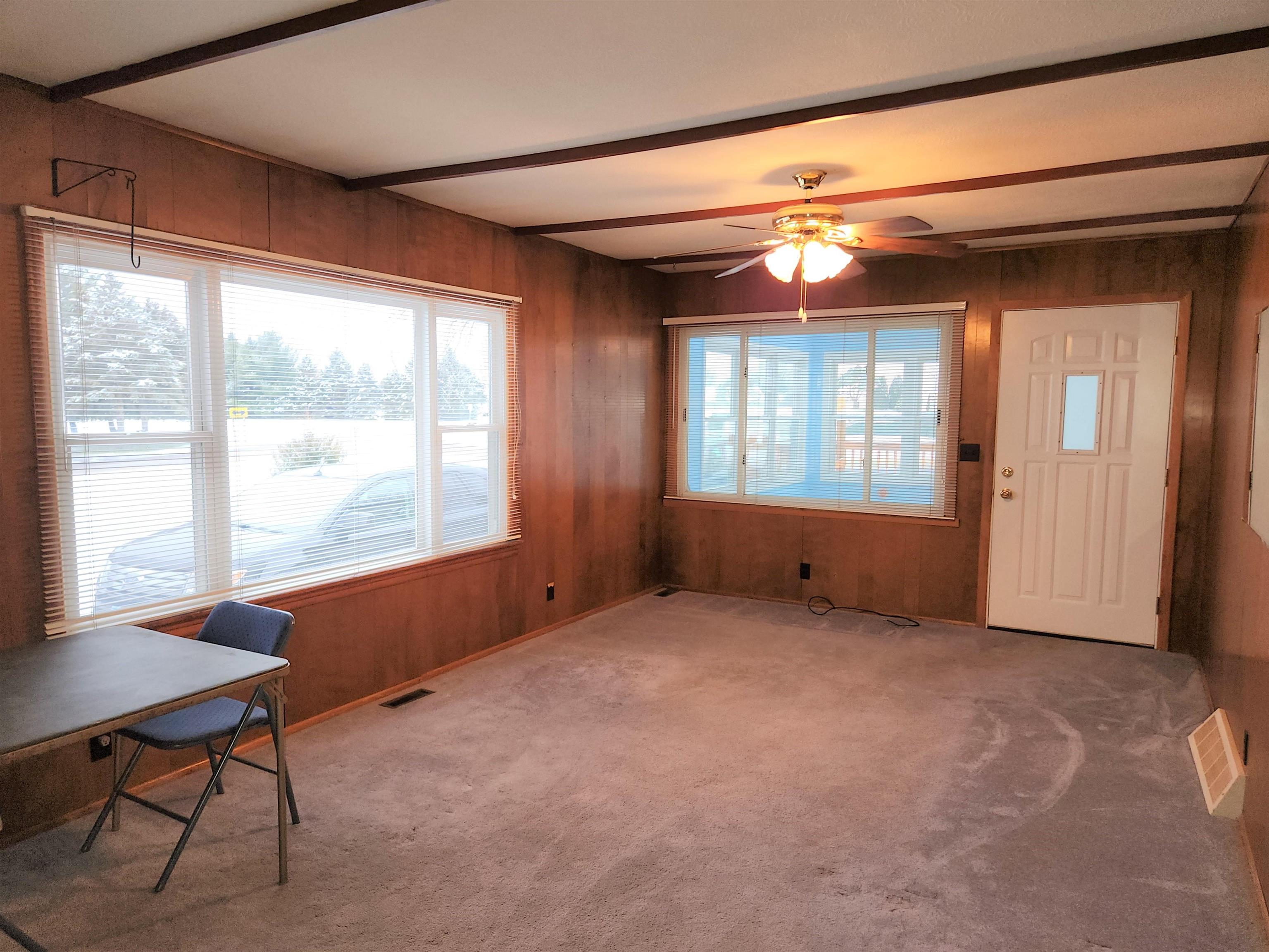 1052 Mill Road Rockford, IL 61108 - Photo 5 of 27 Gallery Image 5