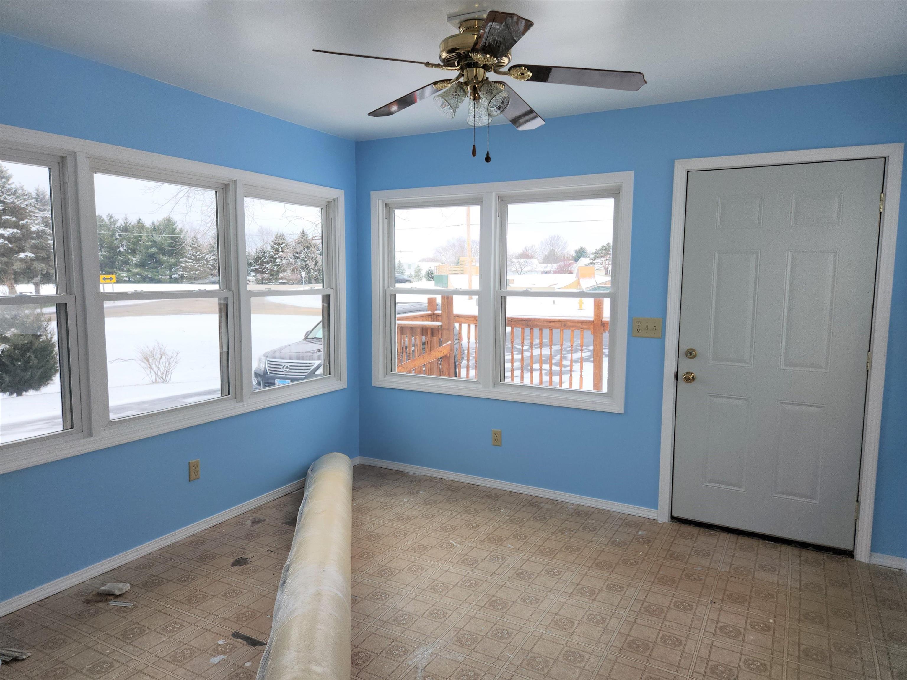 1052 Mill Road Rockford, IL 61108 - Photo 7 of 27 Gallery Image 7