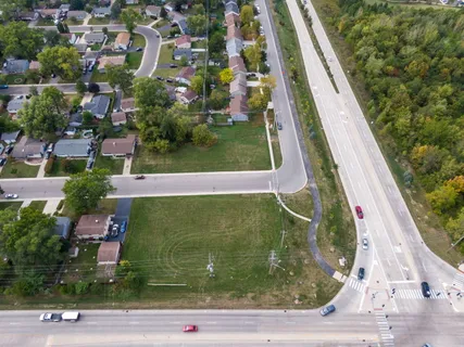 $29,000 | 17 Alameda Drive, Carpentersville, IL 60110