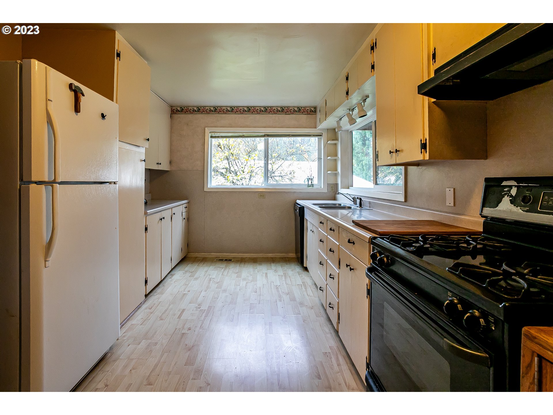77290 London Road Cottage Grove, OR 97424 - Photo 15 of 23 Gallery Image 15