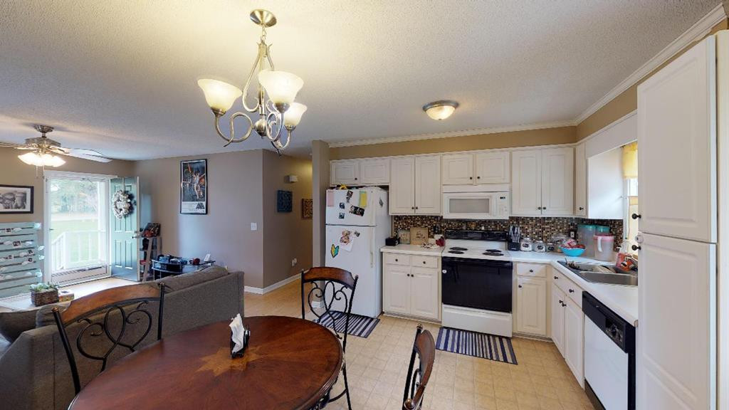 1392 Capps Bridge Road Pikeville, NC 27863 - Photo 6 of 11 Gallery Image 6