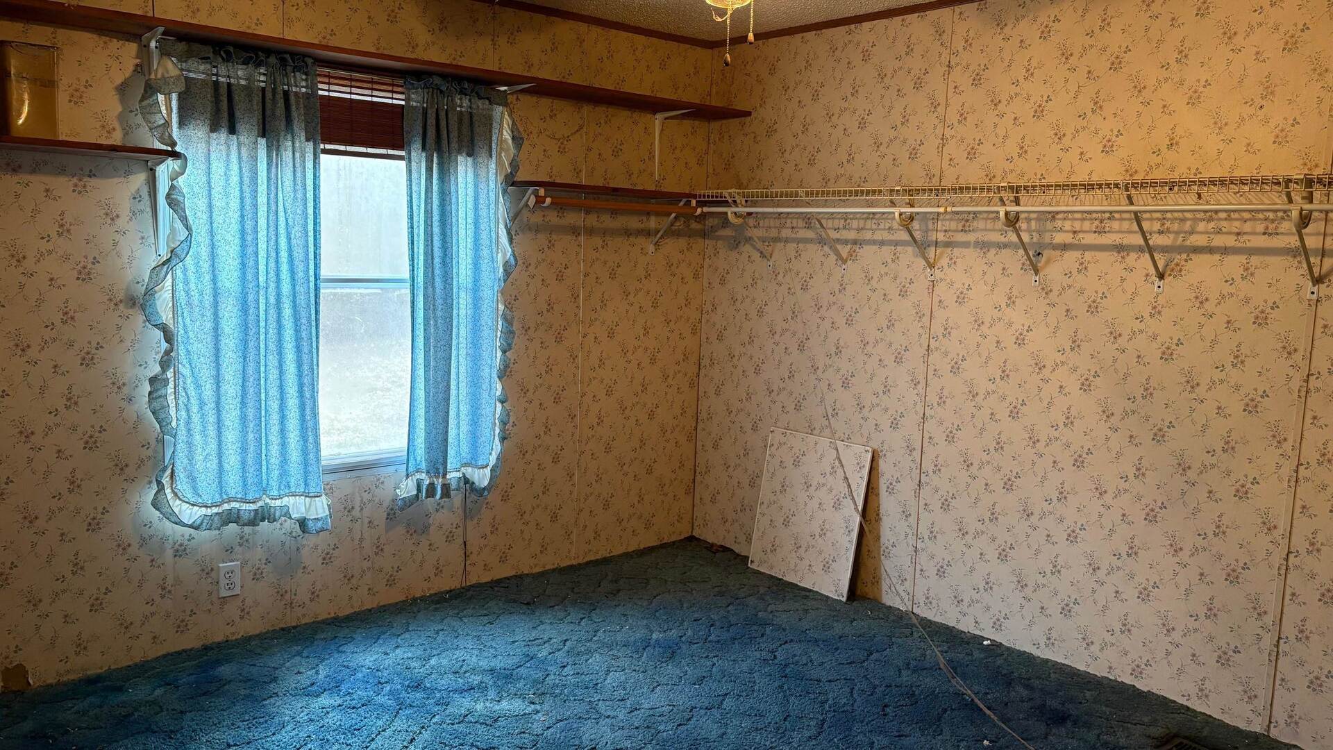 2954 Cardinals Lane Chester, IL 62233 - Photo 17 of 32 a view of a small space