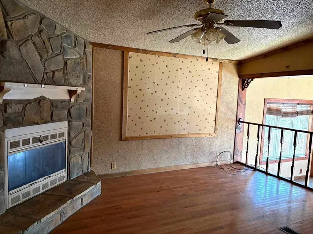 a view of a hardwood & utility room