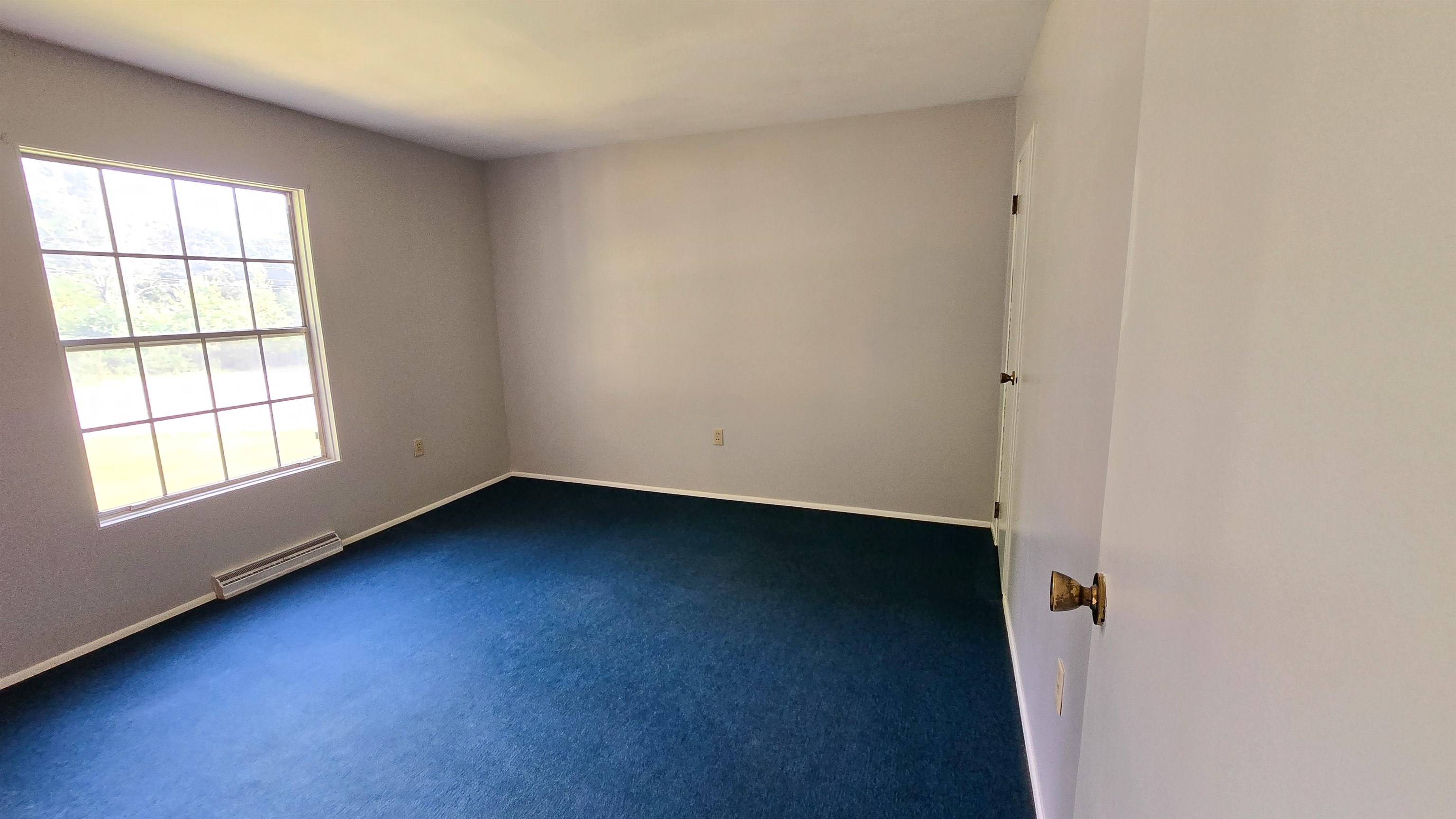 98 Chester Road Raymond, NH 03077 - Photo 20 of 34 Gallery Image 20