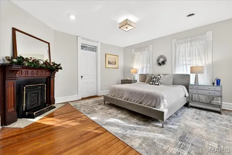 $750,000 | 437 Selma Avenue, Webster Groves, MO 63119